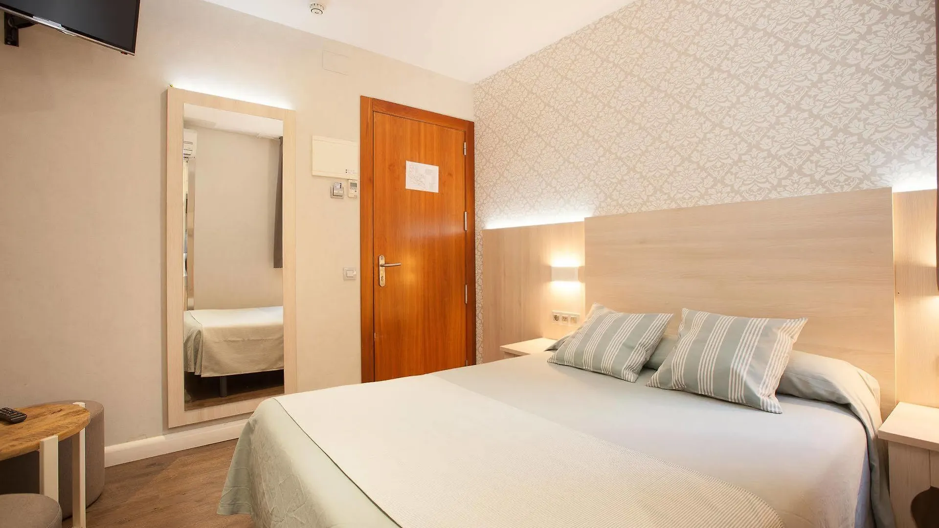 Hostal Fernando Barcelona